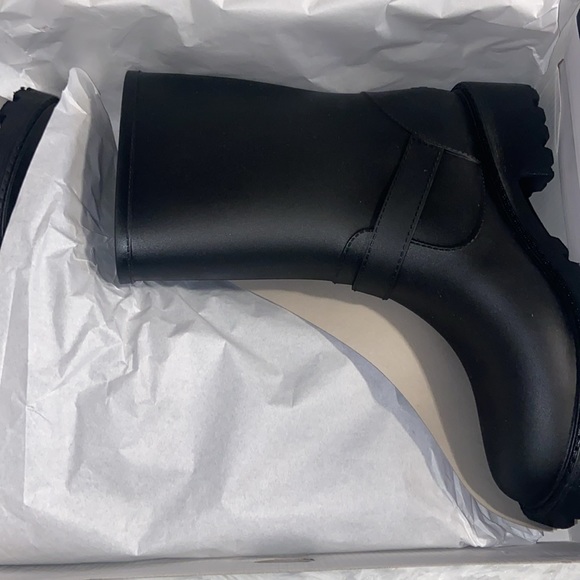 FINAL -NEW NINE WEST Rain Boots Size 9 - Picture 4 of 6